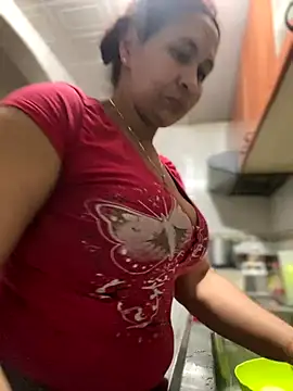 Carola-Ross online show from November 7, 6:24 pm