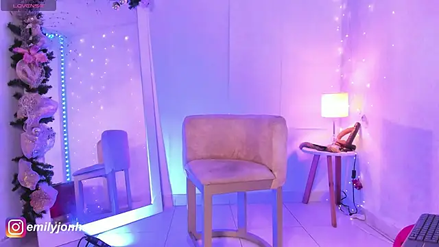 Emylyjonhs online show from November 29, 11:42 pm