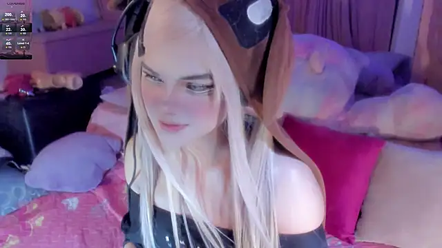 Snapshot of Angelica_Reborn chatting on October 24, 3:46 am Angelica Reborn online show from October 24, 3:46 am