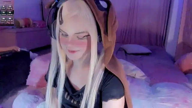 Snapshot of Angelica_Reborn chatting on October 5, 6:51 am Angelica Reborn online show from October 5, 6:51 am