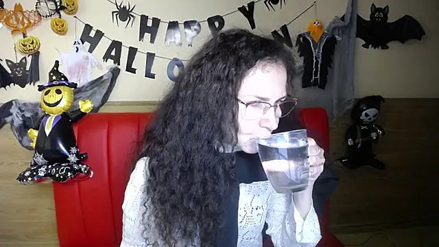 Snapshot of Miroslava_Happi chatting on October 23, 6:30 am Miroslava Happi online show from October 23, 6:30 am