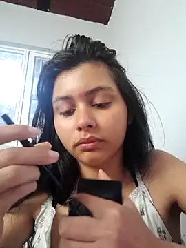 CHLOE ISABELL online show from September 15, 3:31 pm