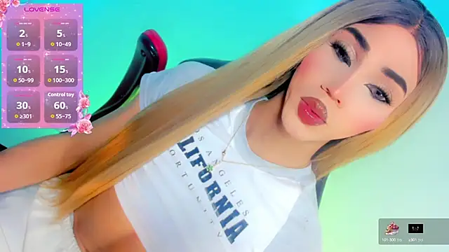 emelly horny  online show from October 14, 7:27 pm