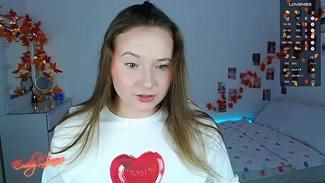 Snapshot of EmilyxxGraces chatting on October 12, 10:23 pm EmilyxxGraces online show from October 12, 10:23 pm