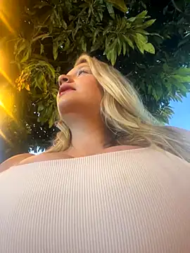 aurora coldd online show from October 29, 10:56 pm