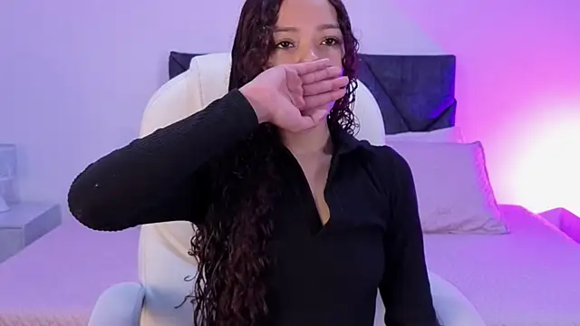 sara sharma  online show from October 15, 2:08 pm