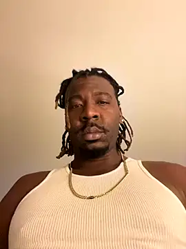 Snapshot of CoffeeNCreamHer chatting on October 28, 6:41 am CoffeeNCreamHer online show from October 28, 6:41 am