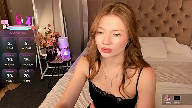 Snapshot of Lina_Kiss_Me chatting on October 22, 2:49 am Lina Kiss Me online show from October 22, 2:49 am