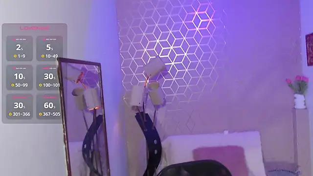 Lana Pearce online show from October 3, 8:03 pm