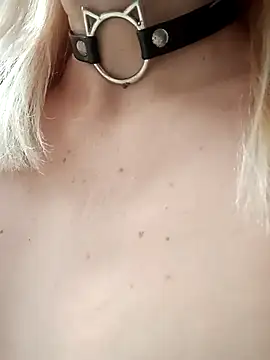 CandieGilson   online show from December 3, 1:24 pm