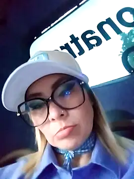 Snapshot of CandieGilson__ chatting on September 24, 10:58 am CandieGilson   online show from September 24, 10:58 am