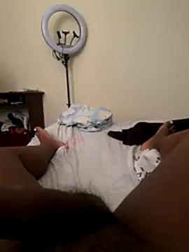 briyi1 online show from December 5, 5:03 pm