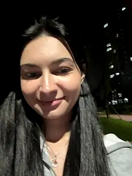 lunalovelee online show from September 23, 2:04 pm