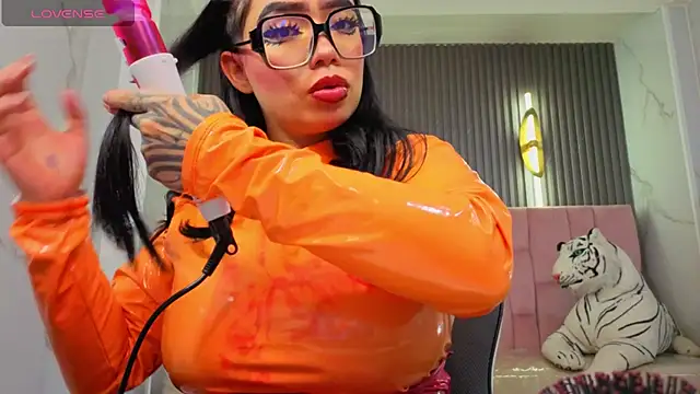 Anni acker b online show from January 19, 1:18 pm