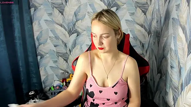 stella leex online show from November 6, 6:14 pm