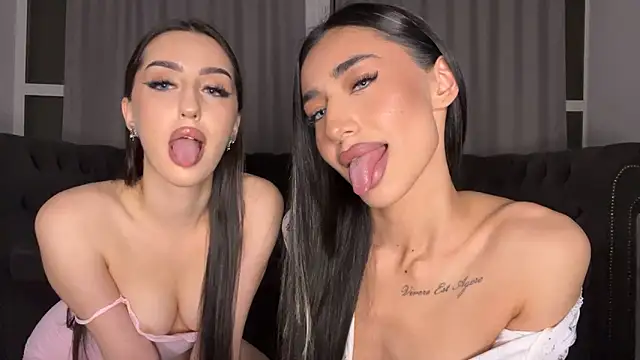 alissadreams online show from December 1, 9:39 pm