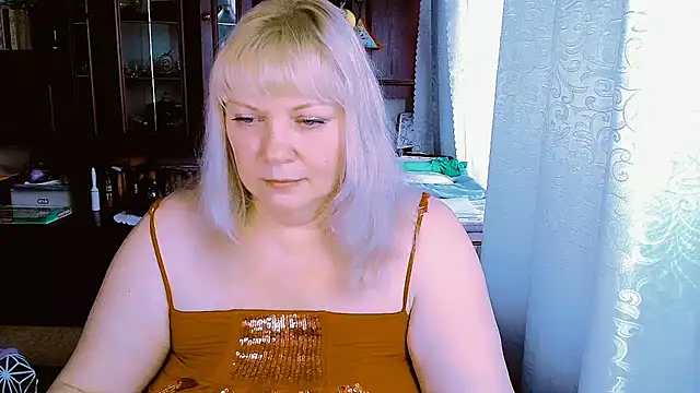 FlowerButterf online show from March 1, 1:44 pm