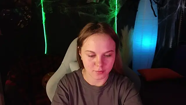 Dyna bae online show from October 25, 8:11 am