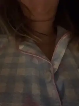 skybeatrice7 online show from October 15, 4:26 am