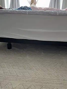 skybeatrice7 online show from October 20, 6:00 pm