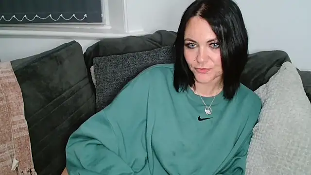 Xx Mia R xX online show from October 12, 12:24 am