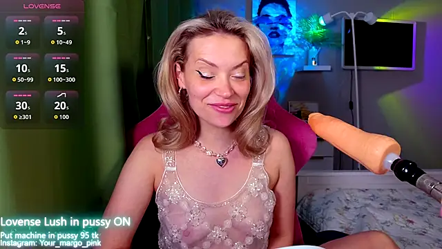 Snapshot of Margony chatting on October 19, 5:42 am Margony online show from October 19, 5:42 am