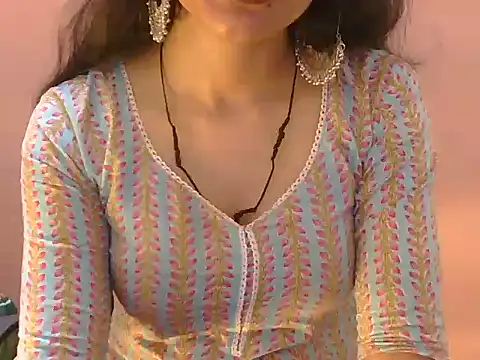 Cute Pihu01 online show from February 12, 10:44 pm