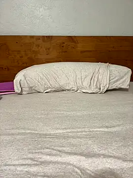 Snapshot of usedingoodcondition chatting on November 1, 5:00 am usedingoodcondition online show from November 1, 5:00 am