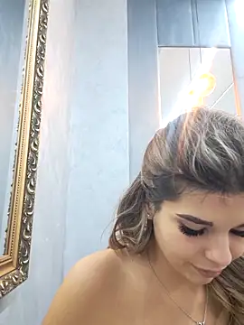 Bella Posh online show from October 17, 4:48 am