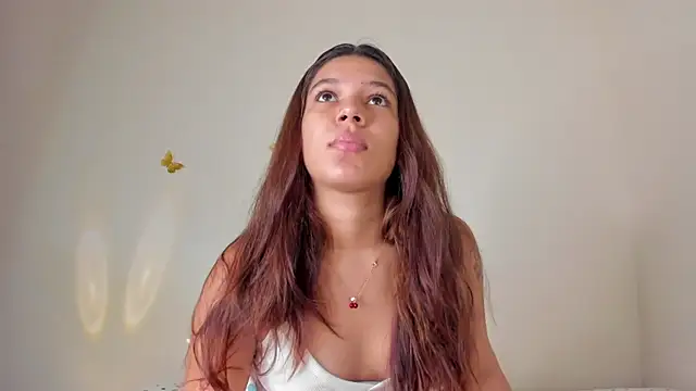 violett 24  online show from October 20, 11:19 pm