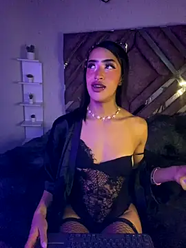 MichelleDiaz Pink online show from September 11, 5:30 am