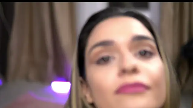 RobertaRosetti online show from November 14, 11:21 am