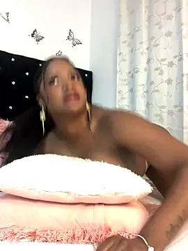 ValerieBlakee online show from October 5, 1:27 pm