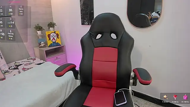 Layla Clarke online show from November 17, 4:13 am