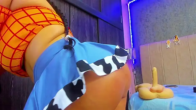 ava-am online show from November 10, 3:45 am