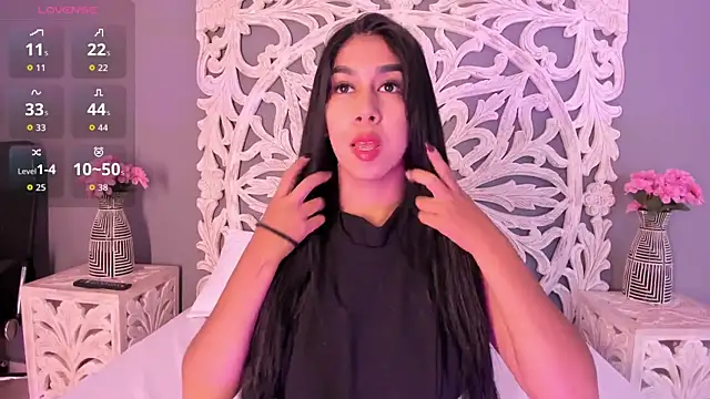 AnnieGibbyns online show from December 22, 10:46 pm