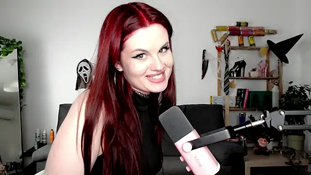 Della Ideal online show from October 19, 5:15 pm