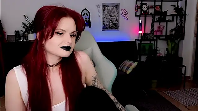 Della Ideal online show from February 25, 6:50 pm