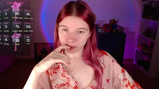 Strawberry juli online show from November 2, 10:51 am