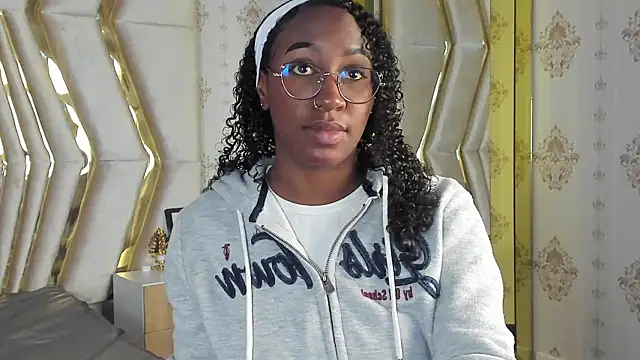 Qeen blackk online show from January 31, 8:18 pm