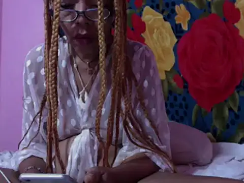 Ladyzee25 online show from February 13, 4:52 pm