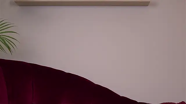 SophiaPotts online show from February 7, 4:49 am