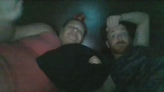 Snapshot of SpnzTnT chatting on September 22, 3:05 am SpnzTnT online show from September 22, 3:05 am