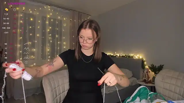 dinky  emily online show from November 26, 4:08 pm