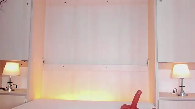 BeverlySteel online show from September 24, 8:19 pm