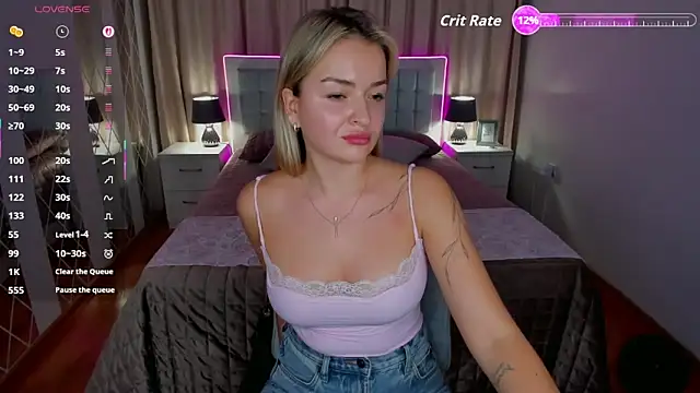 EvaGoddes online show from November 8, 1:49 pm