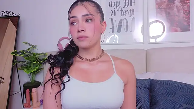 SaritaBratz online show from October 25, 9:43 pm