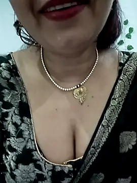 Neha-Bhabhi-Rasily online show from November 8, 3:50 pm