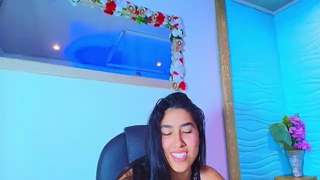 Mia Montess online show from January 5, 5:27 pm