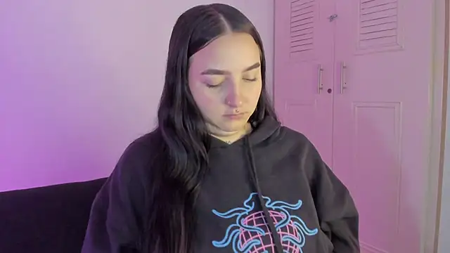 Celestte online show from October 5, 2:38 am